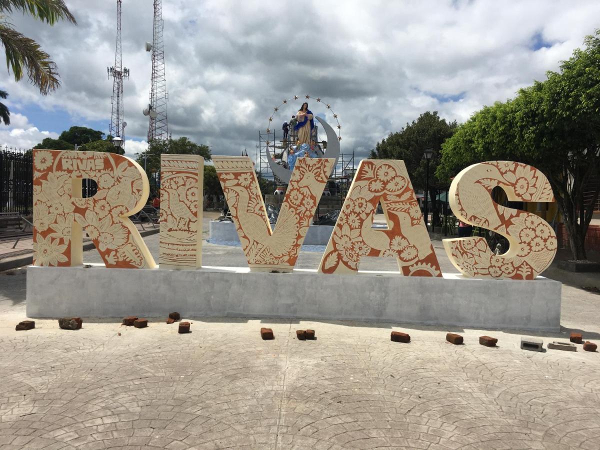 Murph'S Surf Shacks Rivas Exterior photo